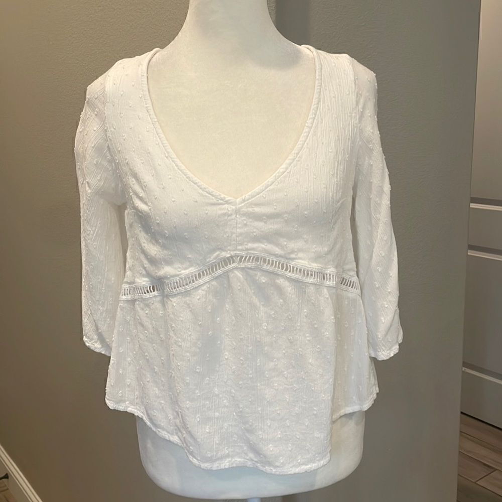 Hollister White Crop 3/4 Sleeve Top